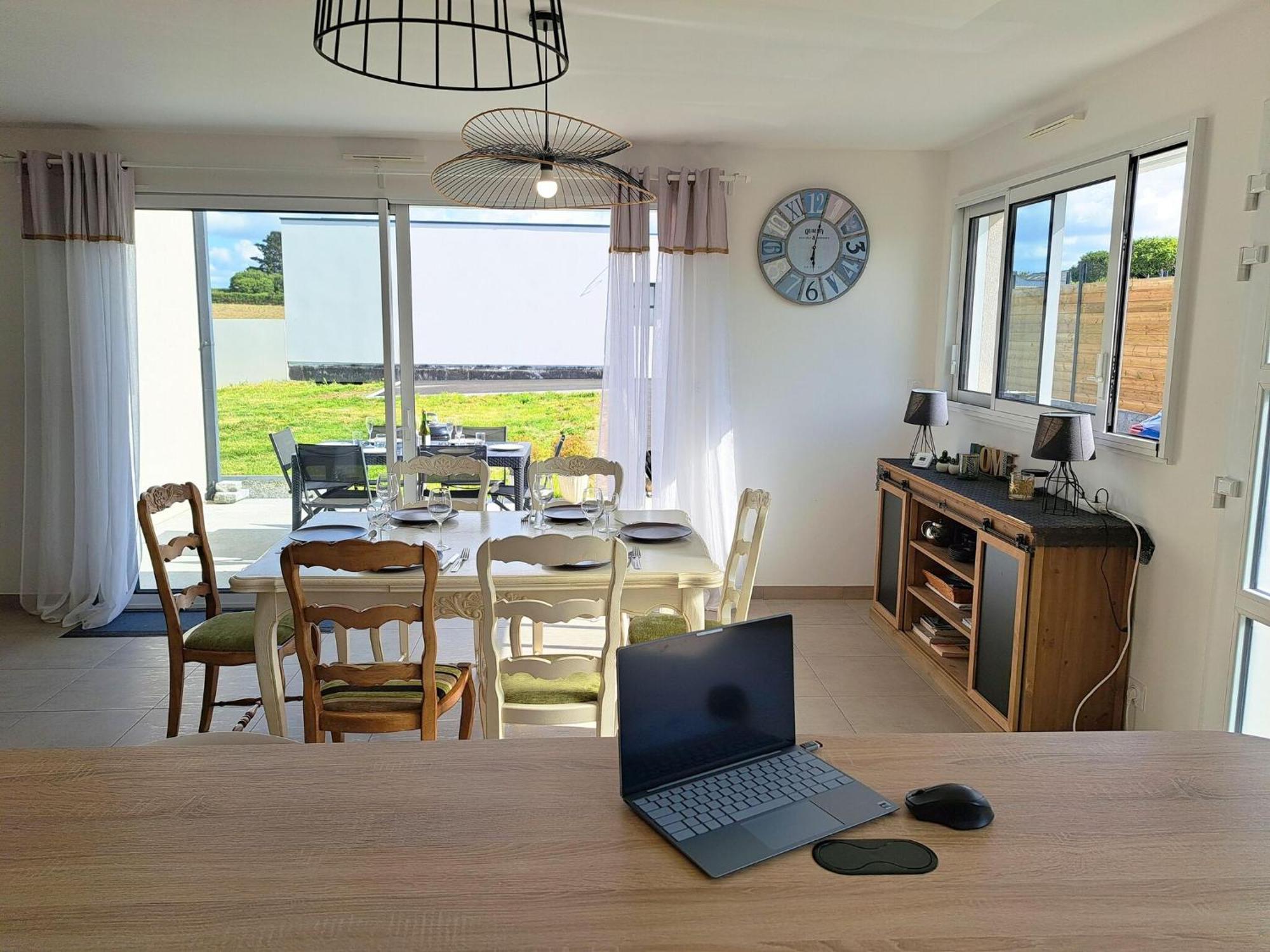 Single Storey Holiday Home In Cleder Exterior photo